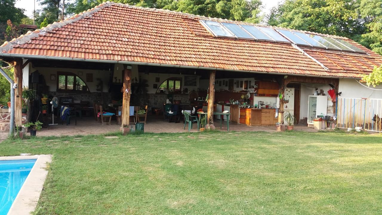 Chuchi Guest House 1 Zlatna Panega Экстерьер фото