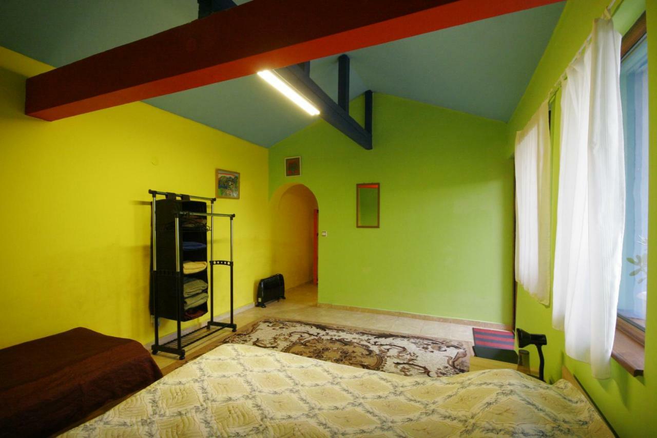 Chuchi Guest House 1 Zlatna Panega Экстерьер фото